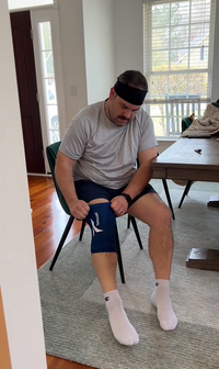 It works great, but with multiple sore joints, I wish it came with two sets of gel packs. I ended up buying extras so I can treat my knee and elbow at the same time.