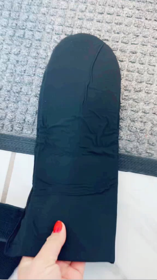 These socks provide amazing full-foot coverage. The cold therapy soothes my entire foot, from heel to toes, after a long day on my feet. The comfort is unbelievable.