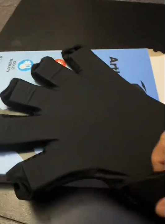 During an arthritis flare-up, my knuckles get red and swollen. The combination of cold and even compression from this glove brings down the swelling and numbs the pain beautifully.