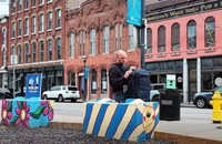 From weekend trips to the gym, this bag adapts. I use the integrated mode for travel, then detach the toiletry bag as a crossbody. 