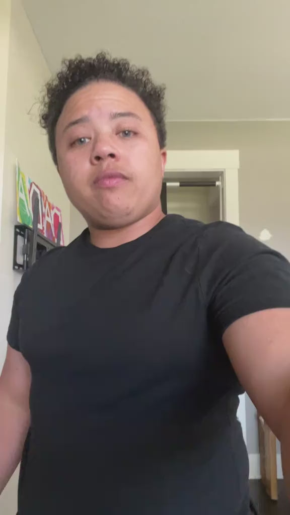 The targeted cooling helps calm the inflammation from my shoulder bursitis significantly. It's a drug-free way to manage flare-ups and get through the day.