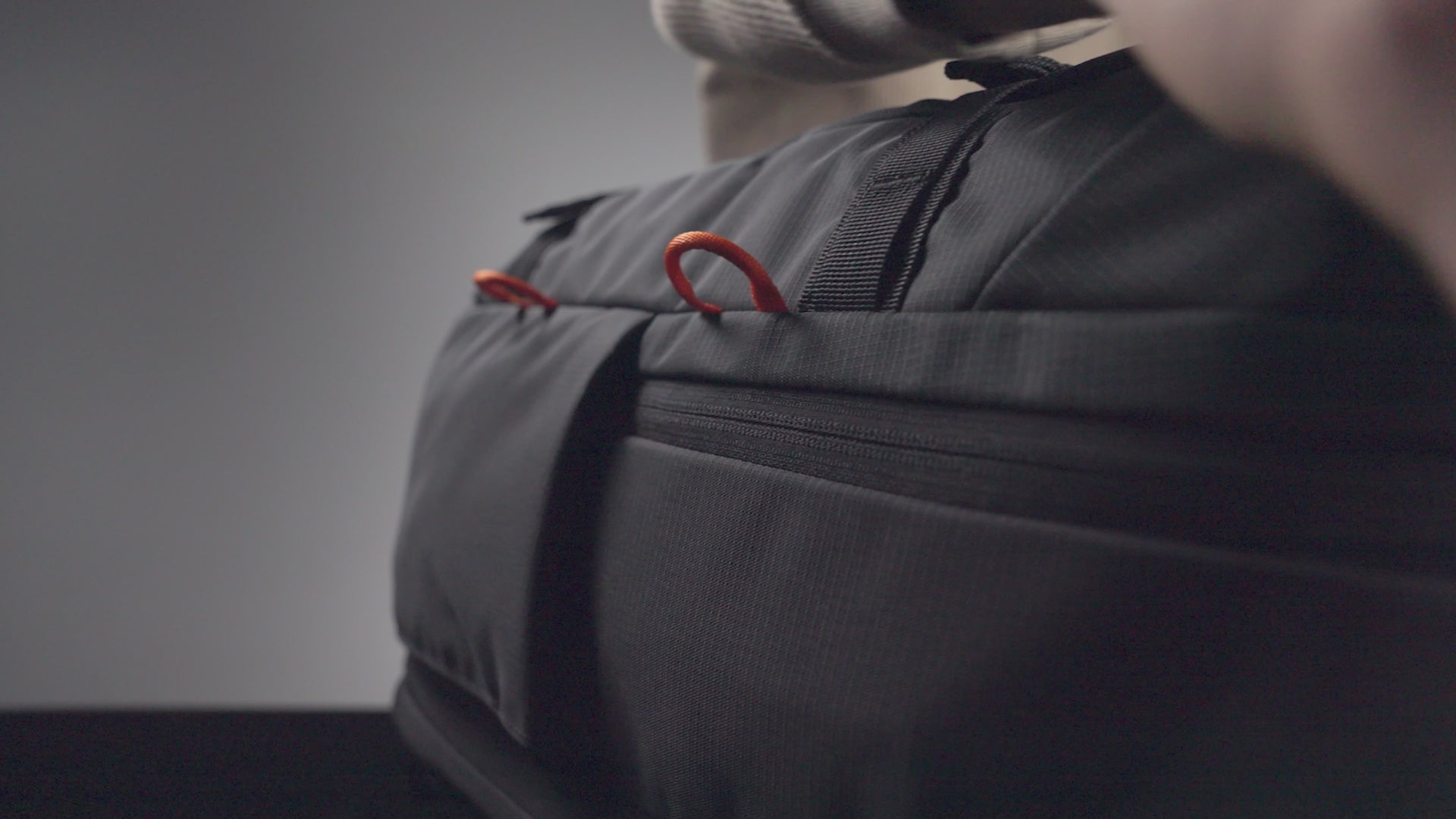 Tolaccea Mlife 06 Travel Laptop Backpack 30L